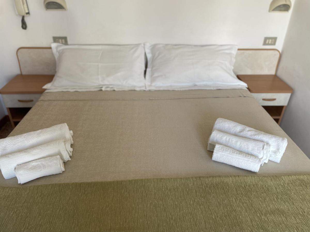 Hotel Alex Rimini Eksteriør billede