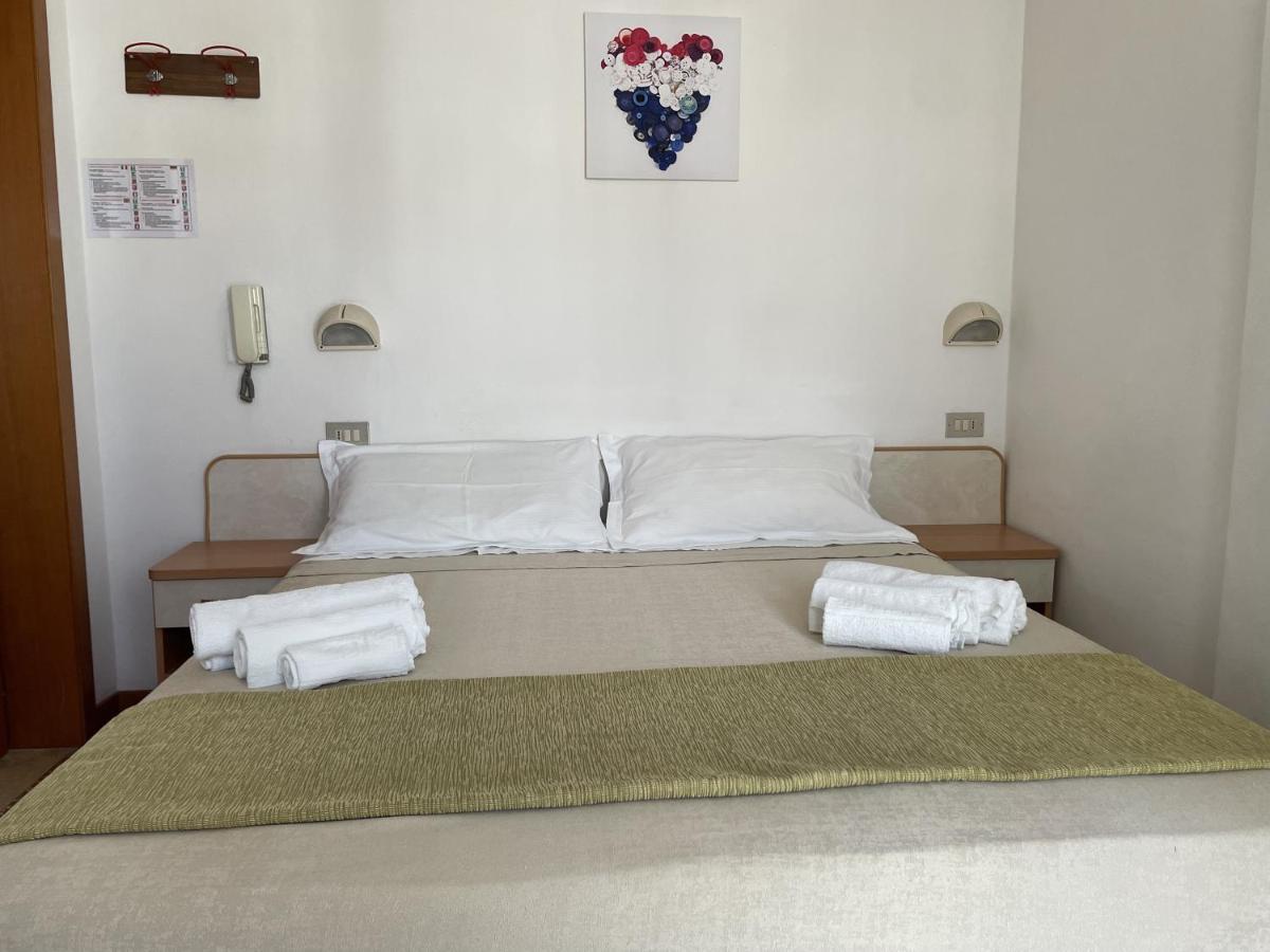 Hotel Alex Rimini Eksteriør billede