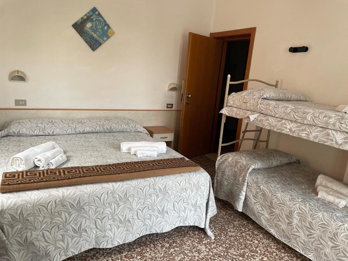 Hotel Alex Rimini Eksteriør billede