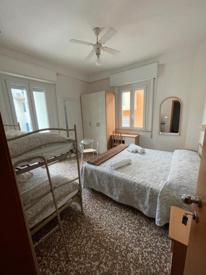 Hotel Alex Rimini Eksteriør billede
