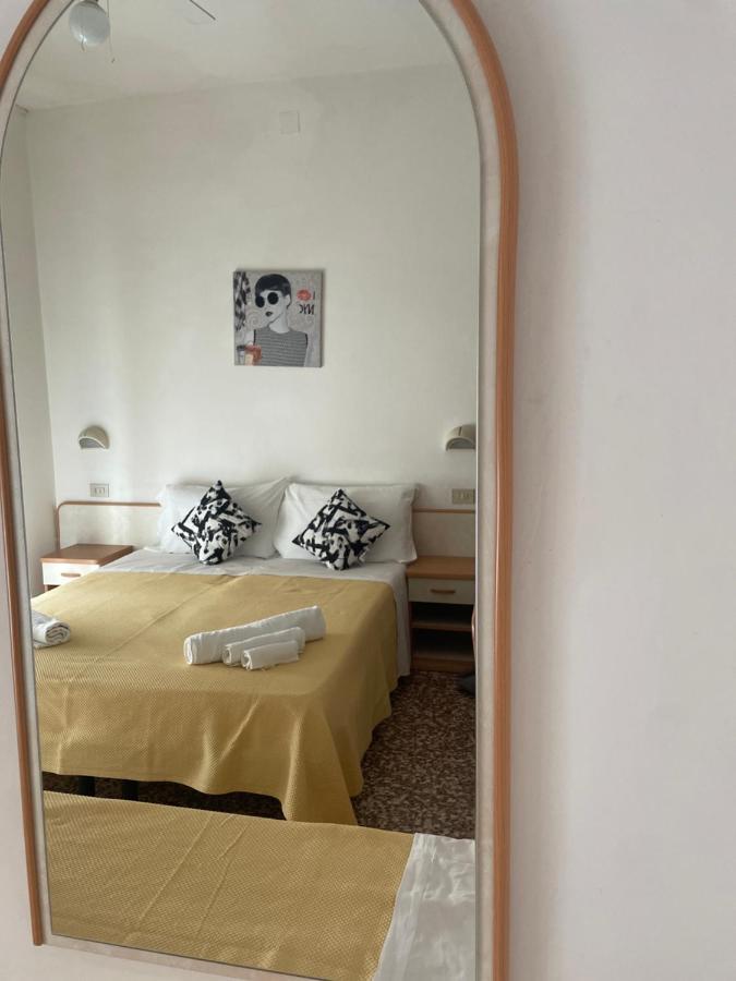 Hotel Alex Rimini Eksteriør billede